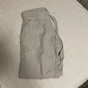 Aritzia Joggers